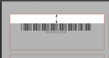 Das Bild zeigt ein Barcode-Etikett, ein Doppelpfeil zeigt den oberen Textrand an, der vom oberen Rand des Etiketts zum oberen Rand des Barcodes zeigt